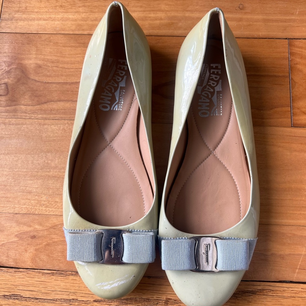 Salvatore Ferragamo Women's mint green patent leather Ballet Flats